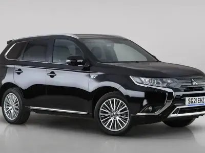 Used Mitsubishi Outlander P-HEV 224 HP (164 kW) 2020 Black Estate