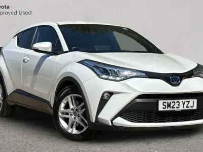 Used Toyota C-HR 122 HP (89 kW) 2023 White SUV