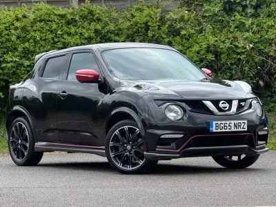 Usado Nissan Juke Nismo RS 214 HP (157 kW) 2015 Preto SUV