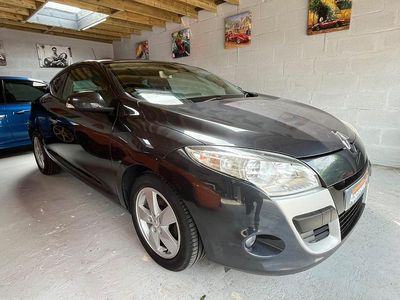 Grey Used 2010 Renault Mégane Coupé Dynamique Coupe | £2,595 (Fair price)