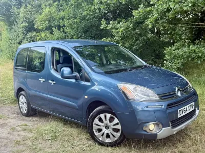 Used Citroën Berlingo 90 HP (66 kW) 2014 Blue MPV