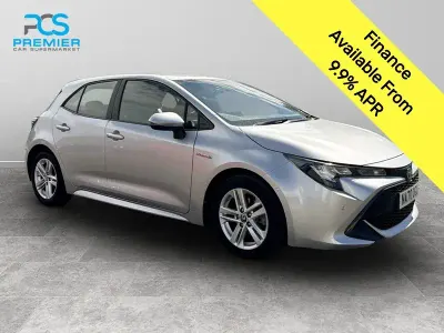 Used Toyota Corolla 122 HP (89 kW) 2020 Silver Hatchback
