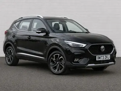 Usado MG ZS Exclusive 111 HP (81 kW) 2024 Preto SUV