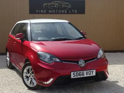 Used MG MG3 106 HP (77 kW) 2016 Red Hatchback