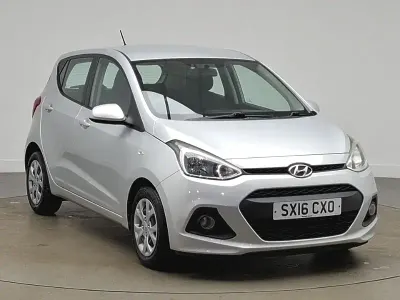 Used Hyundai i10 SE 66 HP (48 kW) 2016 Silver Hatchback