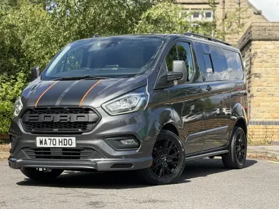 Usado Ford Transit Custom Limited 130 HP (95 kW) 2020 Cinzento