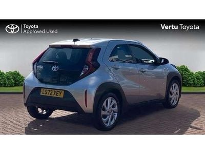 Used Toyota Aygo X PURE 72 HP (52 kW) 2022 Silver SUV