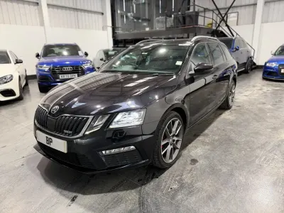 Używany Skoda Octavia vRS 184 KM (135 kW) 2017 Czarny Kombi