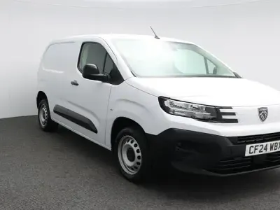 Used Peugeot Partner 131 HP (96 kW) 2024 White MPV
