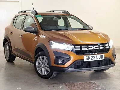 Used Dacia Sandero Expression 91 HP (66 kW) 2023 Orange Hatchback