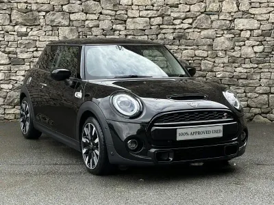 Used Mini Cooper S Exclusive 175 HP (128 kW) 2020 Black Hatchback