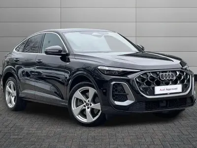 Used Audi Q5 Sportback S-Line 201 HP (147 kW) 2025 Mythos black SUV