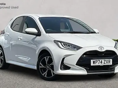 Used Toyota Yaris Design 116 HP (85 kW) 2025 White Hatchback