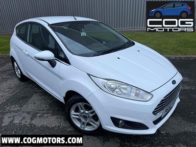 Used Ford Fiesta Zetec 82 HP (60 kW) 2013 White Hatchback