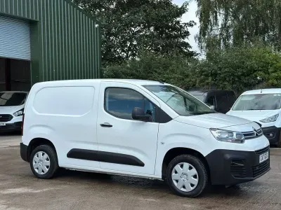 Used Citroën Berlingo 75 HP (55 kW) 2021 White MPV