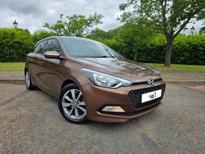 Used Hyundai i20 SE 84 HP (61 kW) 2015 Brown Hatchback