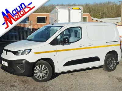 Used Citroën e-Berlingo 100 HP (73 kW) 2024 White Van