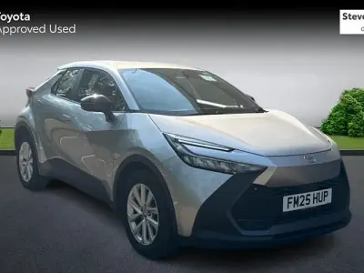 Used Toyota C-HR 140 HP (102 kW) 2025 Black SUV