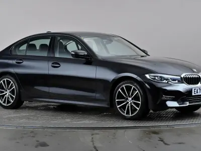 Begagnad BMW 320 Sport Line 184 HK (135 kW) 2020 Svart Sedan