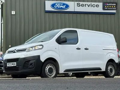 Używany Citroën Dispatch 145 KM (106 kW) 2023 Biały Minivan