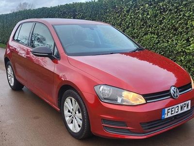 Used VW Golf VII SE 105 HP (77 kW) 2013 Red Hatchback