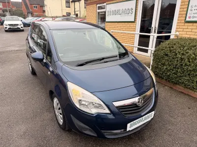 Used Vauxhall Meriva 100 HP (73 kW) 2011 Blue MPV