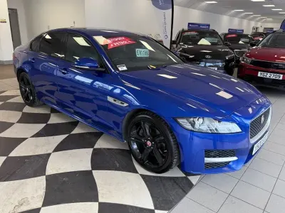 Second-hand Jaguar XF R-Sport 250 CP (183 kW) 2020 Albastru Berlinǎ