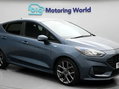 Usado Ford Fiesta ST-Line 101 HP (74 kW) 2022 Azul Citadino