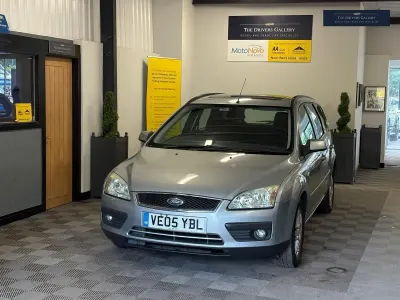 Used Ford Focus Ghia 2005 Silver Estate