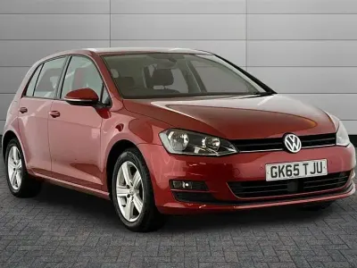 Used VW Golf VII Match 122 HP (89 kW) 2015 Night fire red Hatchback