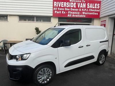 White Used 2019 Peugeot Partner MPV | £7,995 (Fair price)