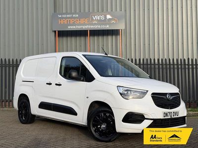 Used Vauxhall Combo Sportive 100 HP (73 kW) 2020 White Van