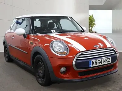 Used Mini Cooper Hatch 136 HP (100 kW) 2014 Red Hatchback