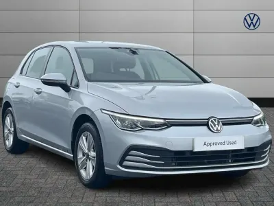 Used VW Golf VIII Life 110 HP (80 kW) 2020 Silver Hatchback