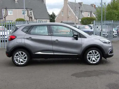 Gebraucht Renault Captur Dynamique 90 PS (66 kW) 2017 Grau SUV