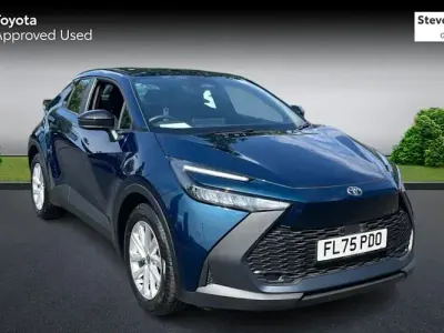Used Toyota C-HR 140 HP (102 kW) 2025 Blue SUV