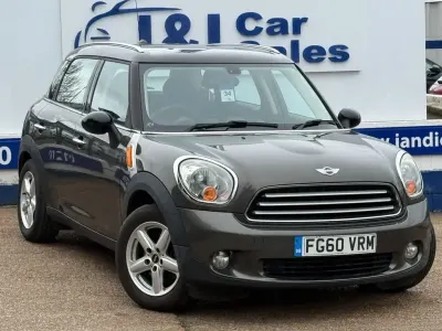 Używany Mini Cooper D 112 KM (82 kW) 2010 Szary Hatchback