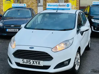 Used Ford Fiesta Zetec 2015 White Hatchback