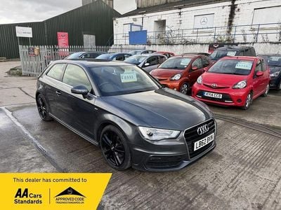 Begagnad Audi A3 S-Line 2012 Grå Halvkombi