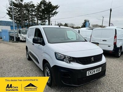 Used Peugeot Partner Premium 131 HP (96 kW) 2024 White MPV