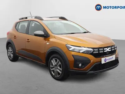 Second-hand Dacia Sandero Expression 2023 Portocaliu Hatchback