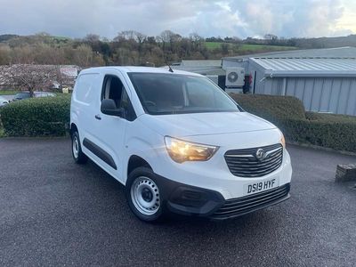 White Used 2019 Vauxhall Combo Edition Van | £7,495 (A bit pricey)