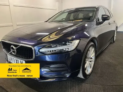 Used Volvo V90 Momentum 2019 Blue Estate