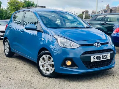 Used Hyundai i10 SE 67 HP (49 kW) 2016 Blue Hatchback