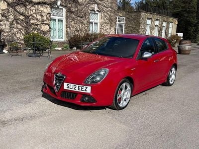 Used Alfa Romeo Giulietta Veloce 170 HP (125 kW) 2012 Red Hatchback