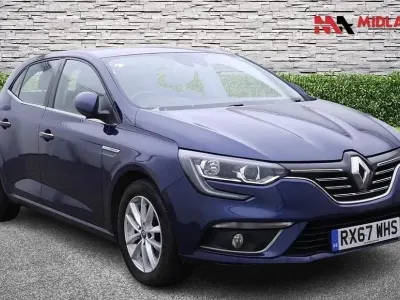 Used Renault Mégane IV Dynamique 130 HP (95 kW) 2017 Blue Hatchback