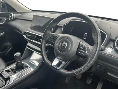 Used MG HS Trophy 162 HP (119 kW) 2024 Black SUV
