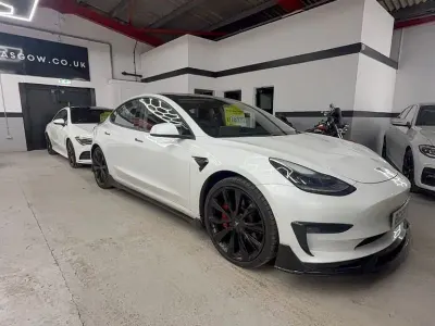 Used Tesla Model 3 Performance 461 kW (627 HP) 2019 White Sedan