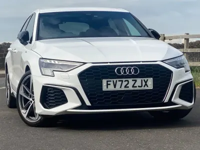 Usado Audi A3 Advanced 150 HP (110 kW) 2023 Branco Sedan