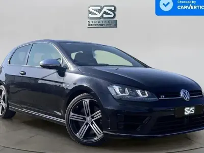 Second-hand VW Golf VII R 310 CP (228 kW) 2016 Negru Hatchback